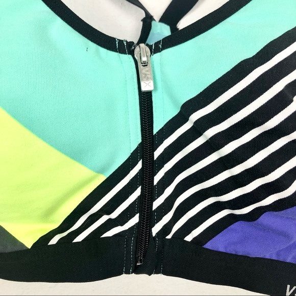 VSX Colorblock Knockout Front Close Sports Bra - Picture 3 of 6